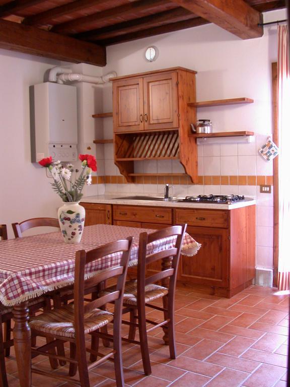 Villa La Colombaina Volterra Zimmer foto